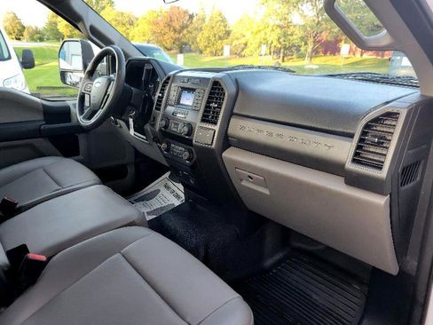 Used 2020 Ford F250 XL w/ Power Equipment Group image 43