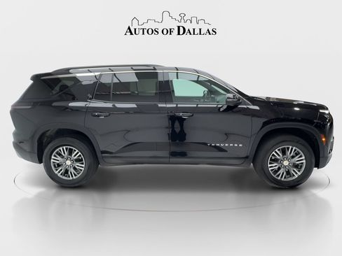 Used 2025 Chevrolet Traverse LT AWD/4WD image 6