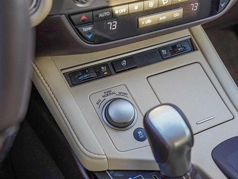 Used 2018 Lexus ES 350 image 20