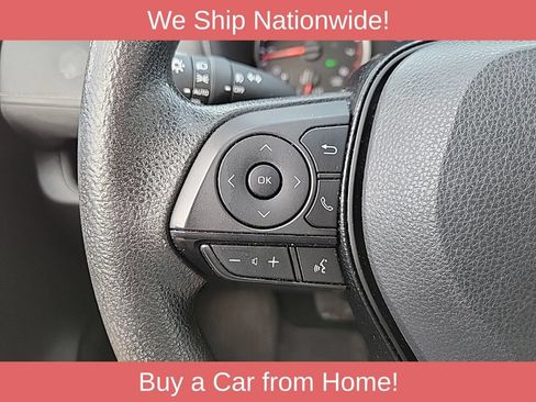Used 2021 Toyota RAV4 XLE AWD/4WD image 25