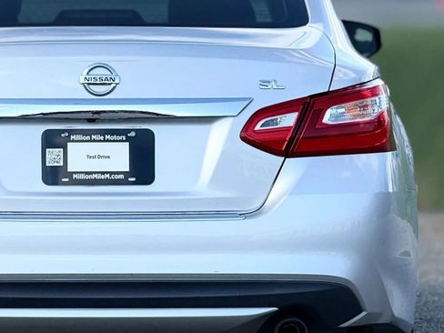 Used 2016 Nissan Altima 2.5 SL w/ 2.5 Technology w/LED Package image 14