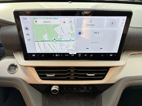 Used 2025 Ford Explorer Active image 24