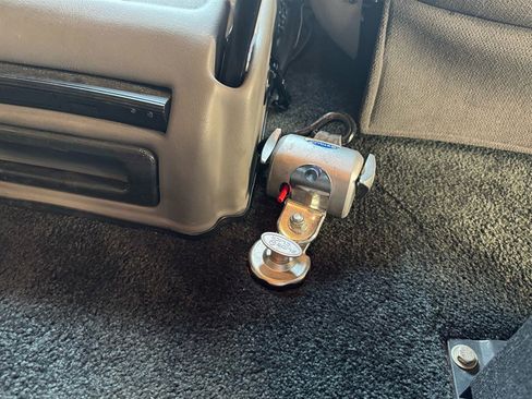 Used 2018 GMC Savana 2500 w/ Enhanced Convenience Package image 35