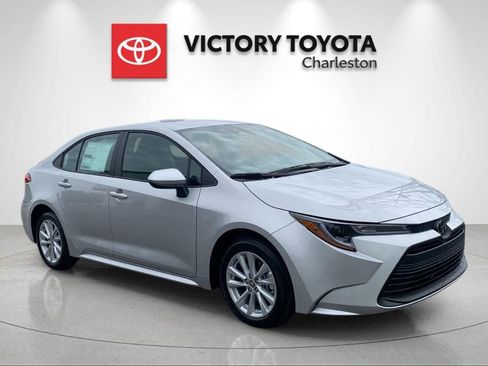 New 2026 Toyota Corolla LE FWD image 5