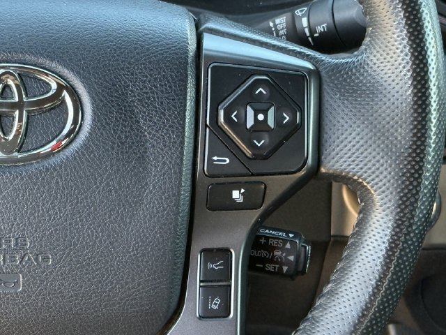 Used 2018 Toyota Tacoma TRD Sport AWD/4WD image 14