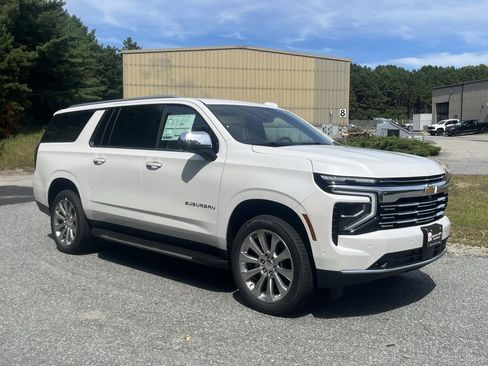 New 2025 Chevrolet Suburban Premier image 10