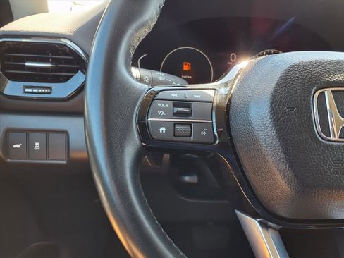 Used 2024 Honda Pilot EX-L image 10