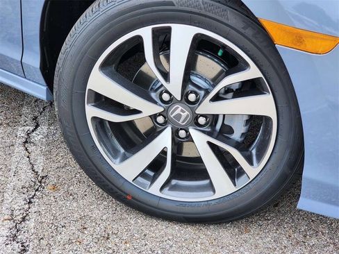 Used 2024 Honda Odyssey Touring image 18