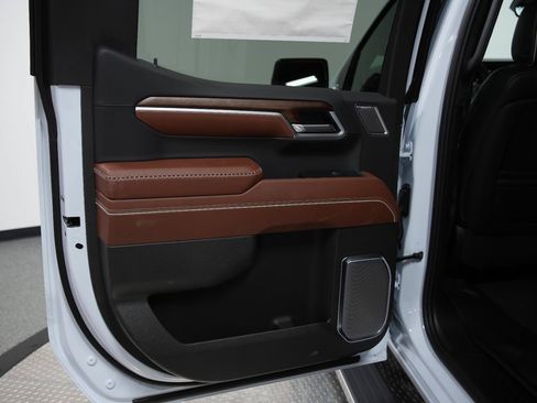 New 2026 GMC Sierra 1500 Denali Ultimate AWD/4WD image 23