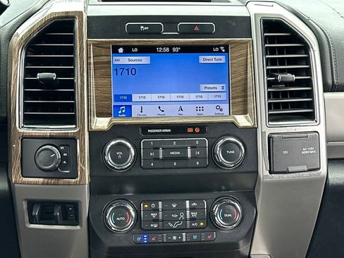 Used 2019 Ford F250 Lariat w/ Lariat Value Package image 16