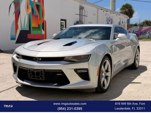 Used 2016 Chevrolet Camaro SS RWD image 1