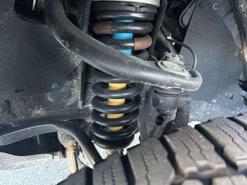 Used 2019 Toyota Tacoma TRD Off-Road image 16