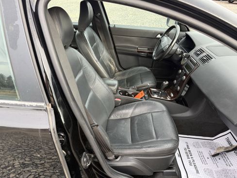 Used 2005 Volvo S40 2.4i image 8