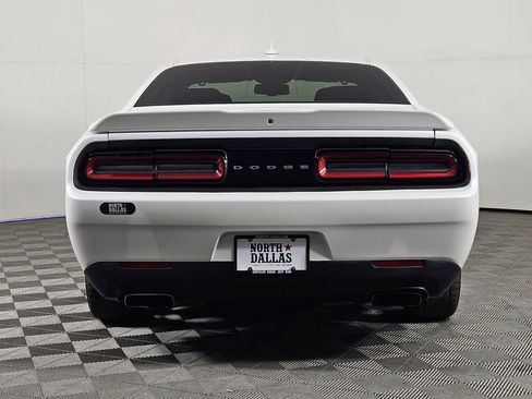 Used 2015 Dodge Challenger R/T w/ Quick Order Package 28B R/T image 4