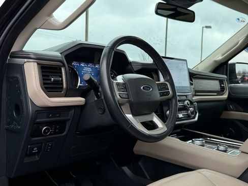 Certified 2024 Ford Expedition Limited image 14