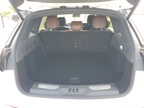 New 2026 Lincoln Nautilus Reserve AWD/4WD image 32