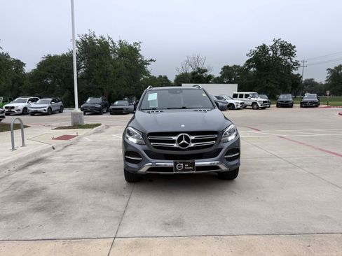 Used 2017 Mercedes-Benz GLE 350 image 3