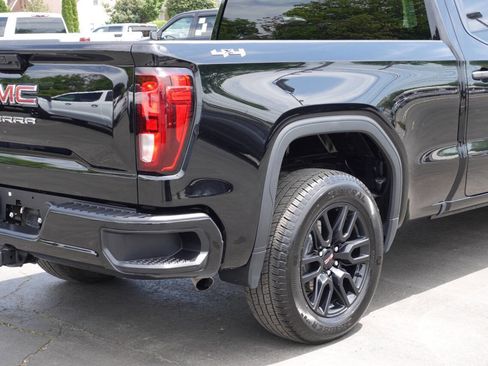 Used 2024 GMC Sierra 1500 Pro w/ Graphite Edition AWD/4WD image 11