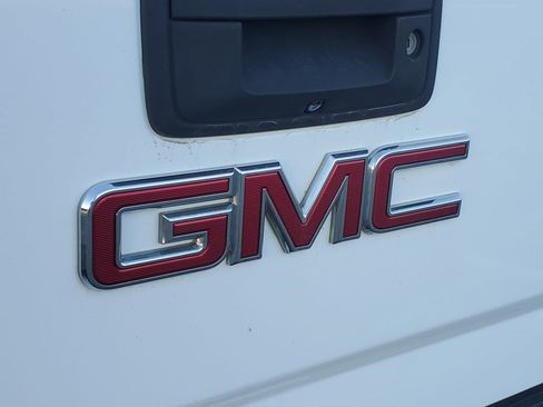 Used 2015 GMC Sierra 2500 Denali image 93