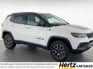 Used 2025 Jeep Compass Trailhawk AWD/4WD video 1