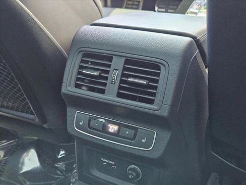 Used 2023 Audi SQ5 Prestige w/ Prestige Package AWD/4WD image 21