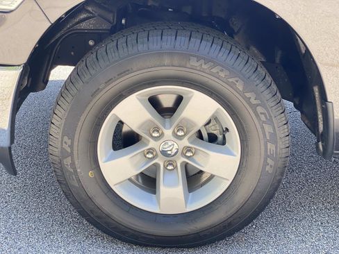 Used 2024 RAM 1500 Tradesman w/ Electronics Group AWD/4WD image 12
