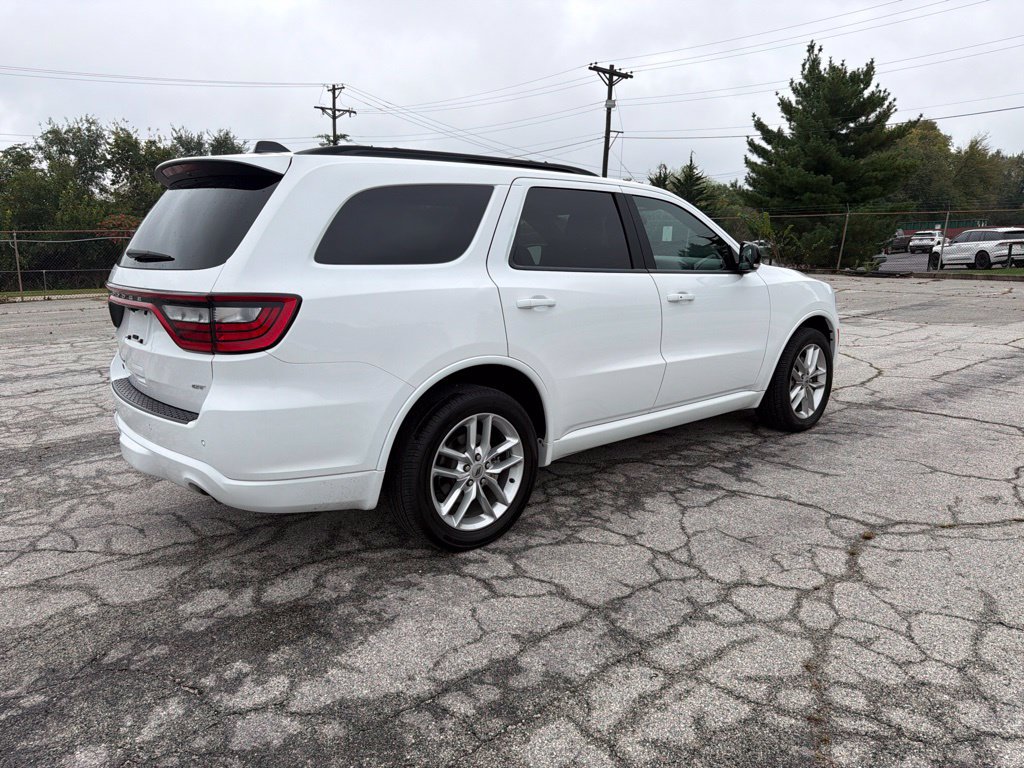 Used 2024 Dodge Durango GT AWD/4WD image 3