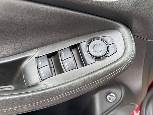 Used 2023 Buick Encore GX Select w/ Sport Touring Package FWD image 8