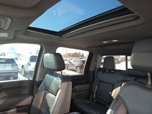 Used 2023 GMC Sierra 2500 Denali w/ Denali Ultimate Package image 20