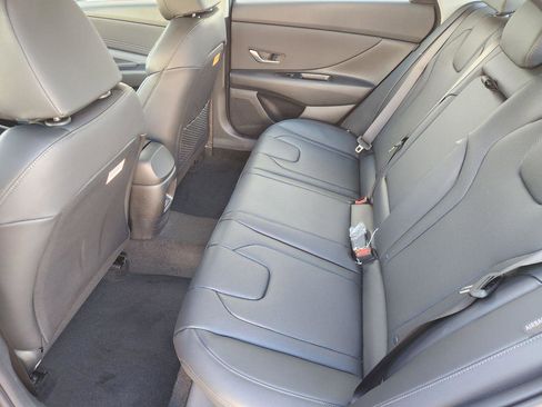 New 2026 Hyundai Elantra Limited FWD image 31