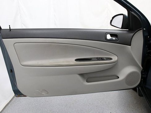 Used 2005 Chevrolet Cobalt LS image 19