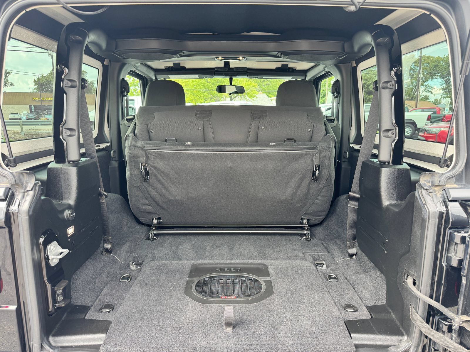 Used 2021 Jeep Wrangler Sport AWD/4WD image 7