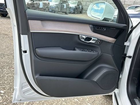 Used 2026 Volvo XC90 B6 Plus w/ Protection Package Premier AWD/4WD image 9