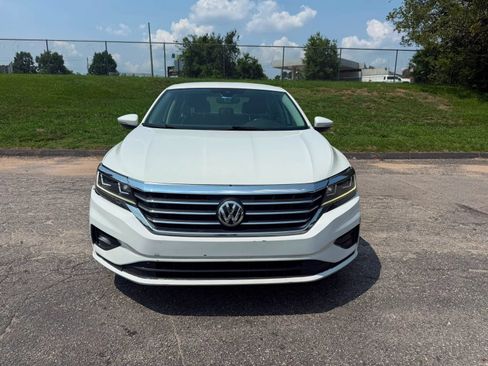Used 2020 Volkswagen Passat 2.0T SE FWD image 3