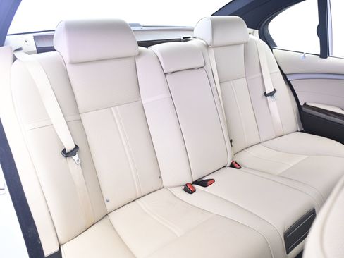 Used 2007 BMW 750Li RWD image 19