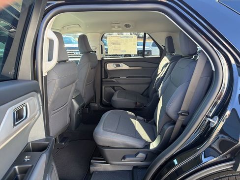 New 2026 Ford Explorer Active image 13
