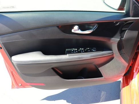 Used 2023 Kia Forte GT-Line w/ GT-Line Premium Package FWD image 10