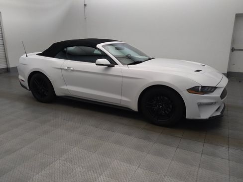 Used 2020 Ford Mustang Premium RWD image 11