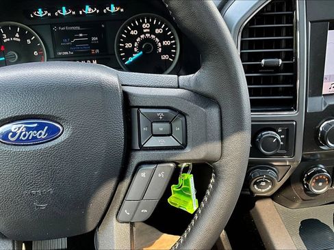 Used 2019 Ford F150 XLT w/ Equipment Group 302A Luxury AWD/4WD image 17
