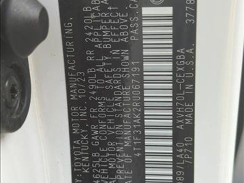 Used 2024 Toyota Camry XLE image 25