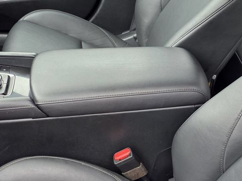 Used 2024 MAZDA MAZDA3 s FWD image 8