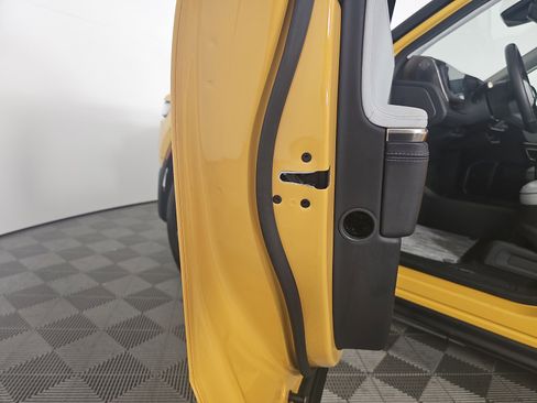 Used 2023 Rivian R1T Adventure image 30