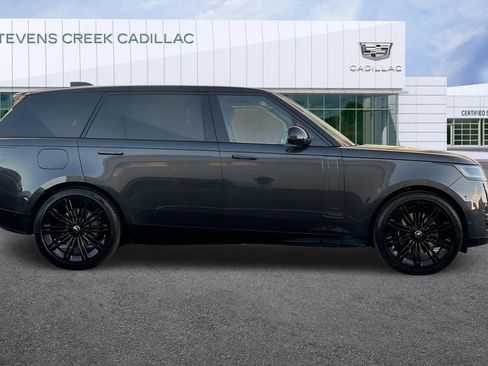 Used 2023 Land Rover Range Rover Long Wheelbase Autobiography image 2