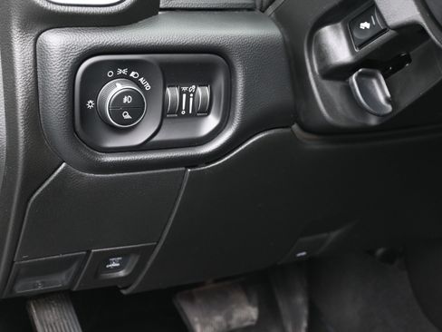 Used 2020 RAM 2500 Laramie w/ Night Edition image 22