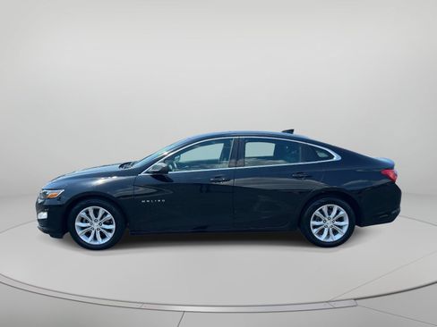 Used 2019 Chevrolet Malibu LT w/ Leather Package FWD image 7