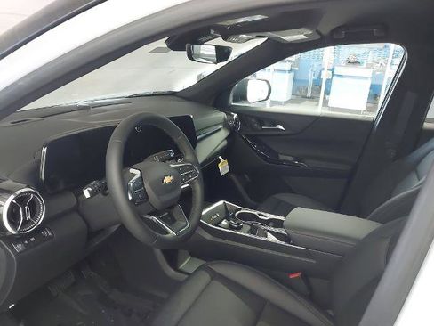 New 2026 Chevrolet Equinox LT image 17