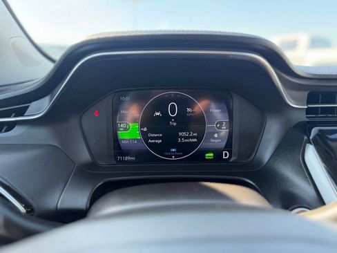 Used 2022 Chevrolet Bolt EUV LT w/ Convenience Package FWD image 10