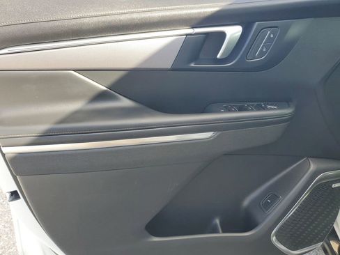 Used 2025 Buick Enclave Sport Touring image 42