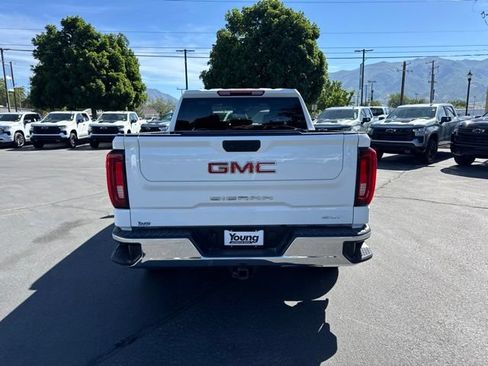 Used 2025 GMC Sierra 1500 SLT AWD/4WD image 6