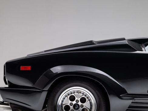 Used 1989 Lamborghini Countach Coupe RWD image 36